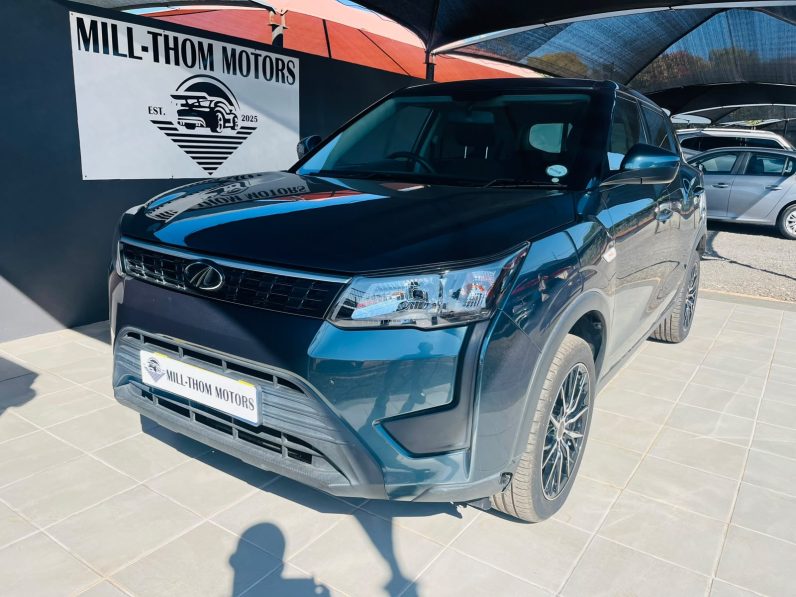 2020 MAHINDRA XUV300 1.5D (W4)