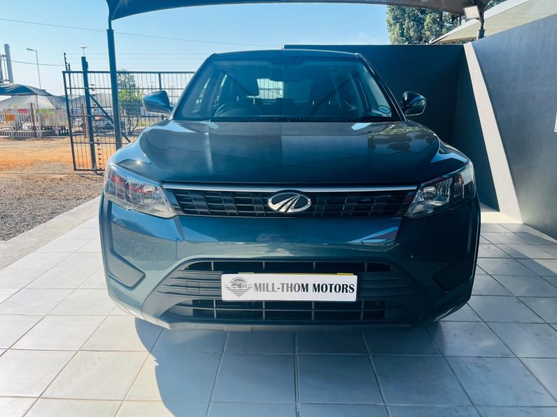 2020 MAHINDRA XUV300 1.5D (W4)