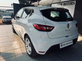 2020 RENAULT CLIO IV 900 T EXPRESSION 5DR